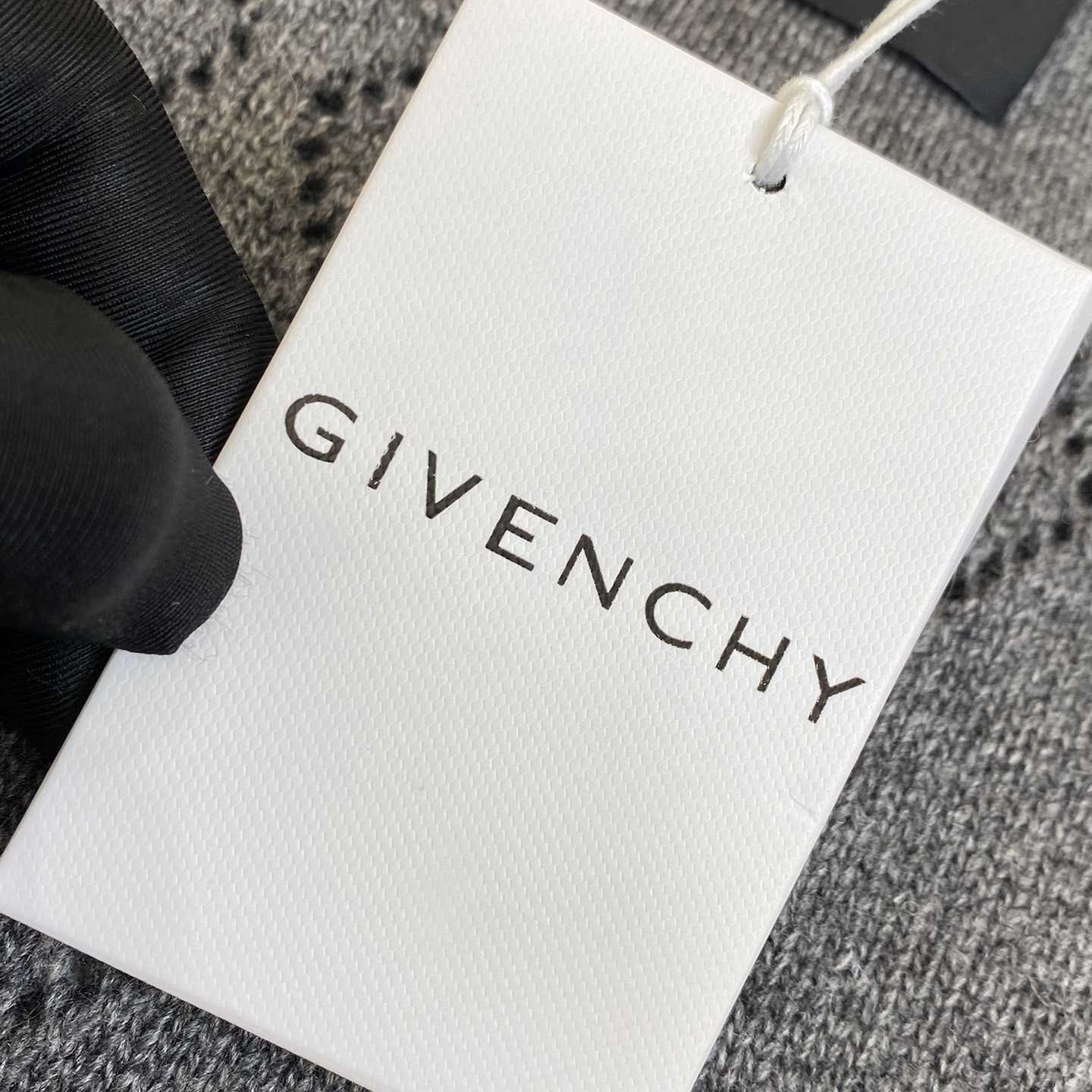 Givenchy Cropped Sweater In Wool - FashionPlug