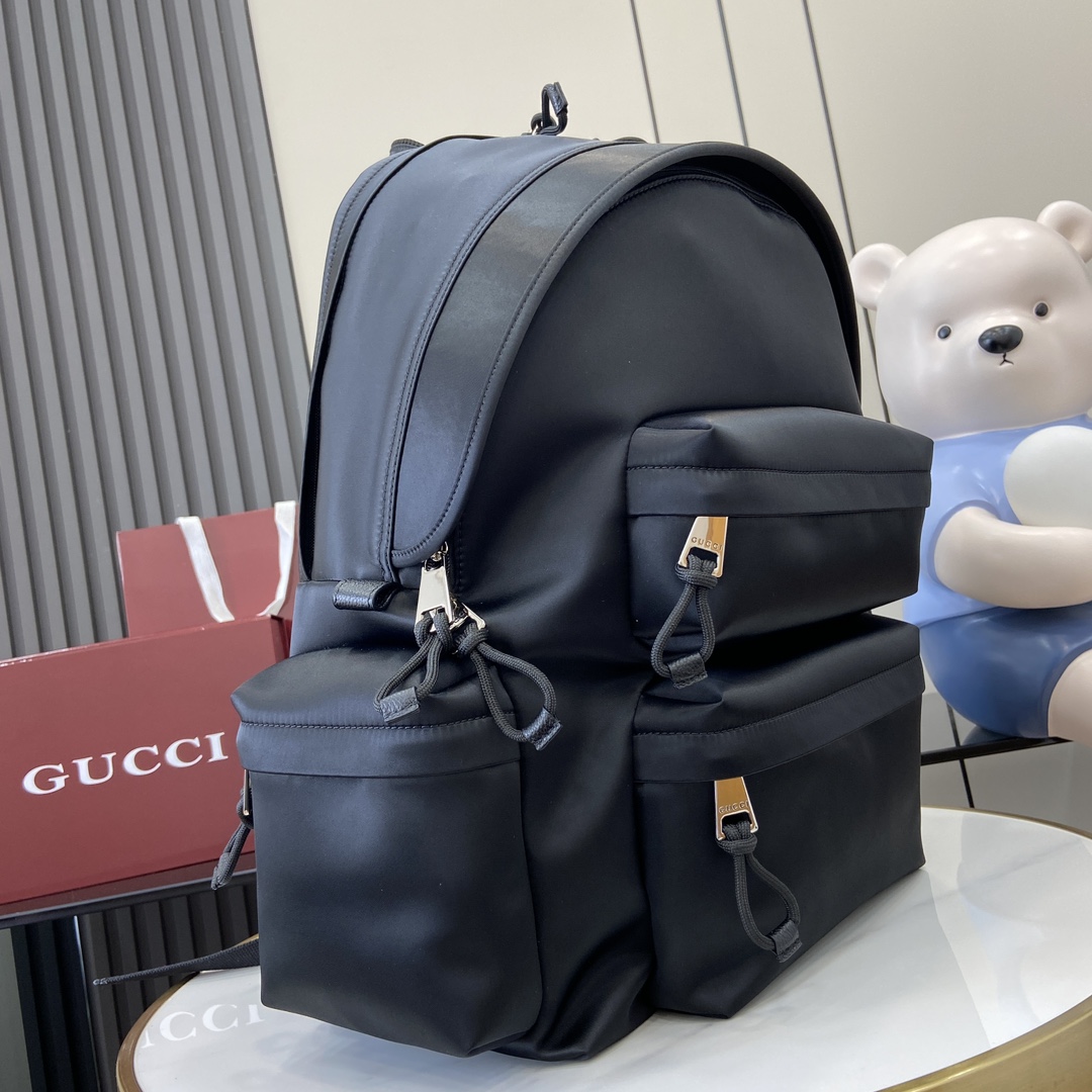 Gucci Large Backpack With Gucci Logo - FashionPlug