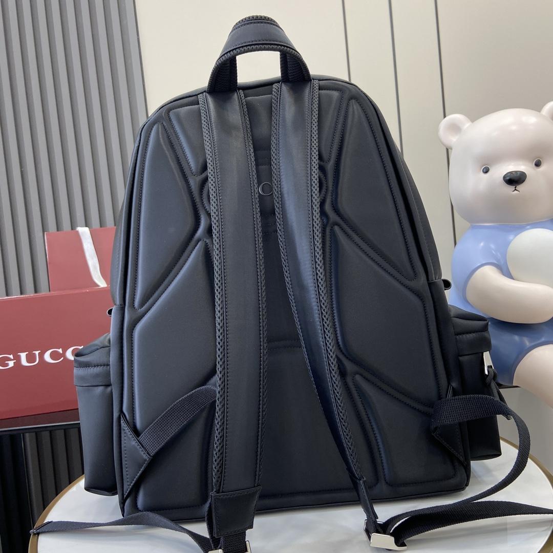 Gucci Large Backpack With Gucci Logo - FashionPlug