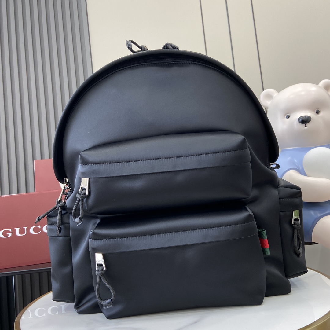 Gucci Large Backpack With Gucci Logo - FashionPlug