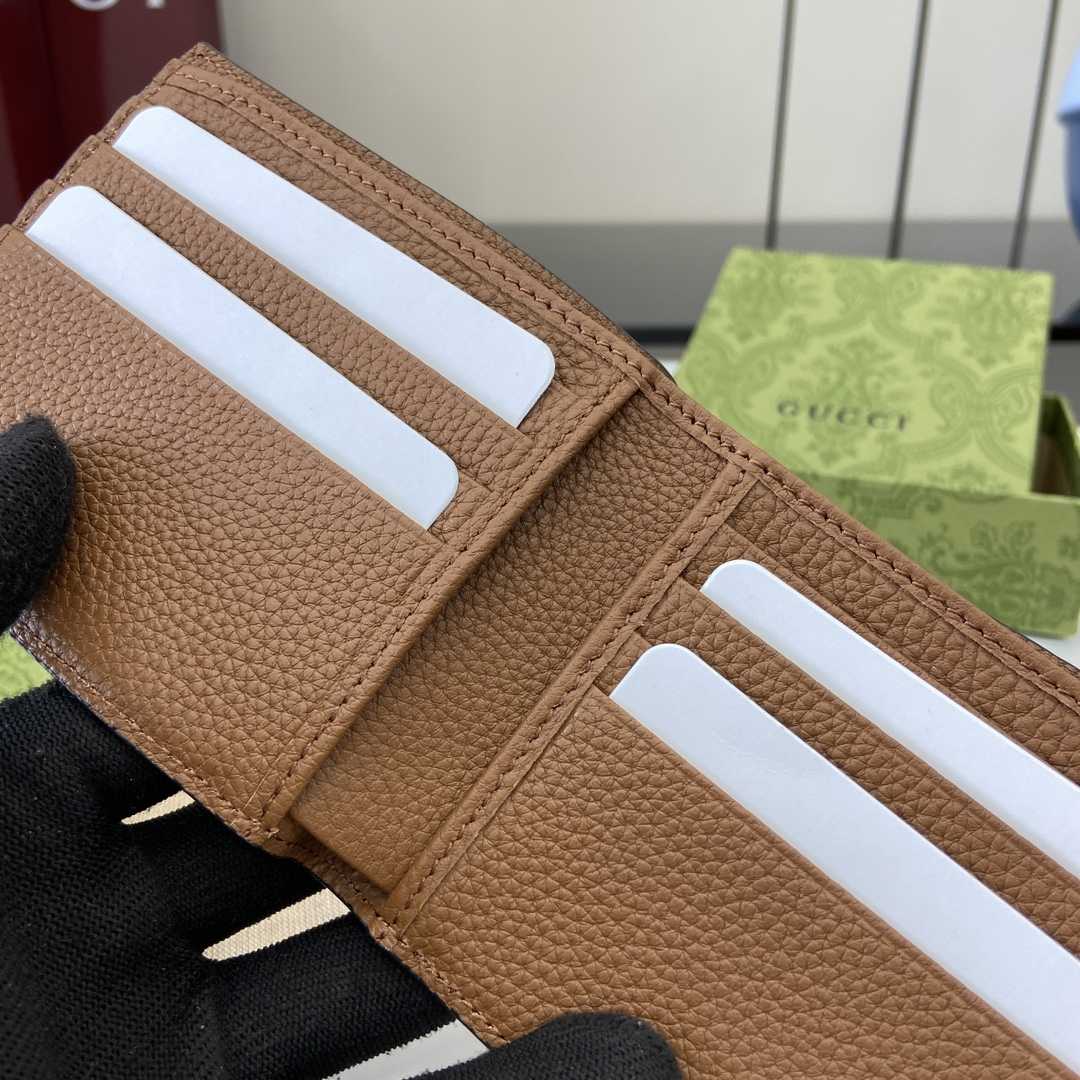 Gucci Bi-fold Wallet With GG Shadow - FashionPlug