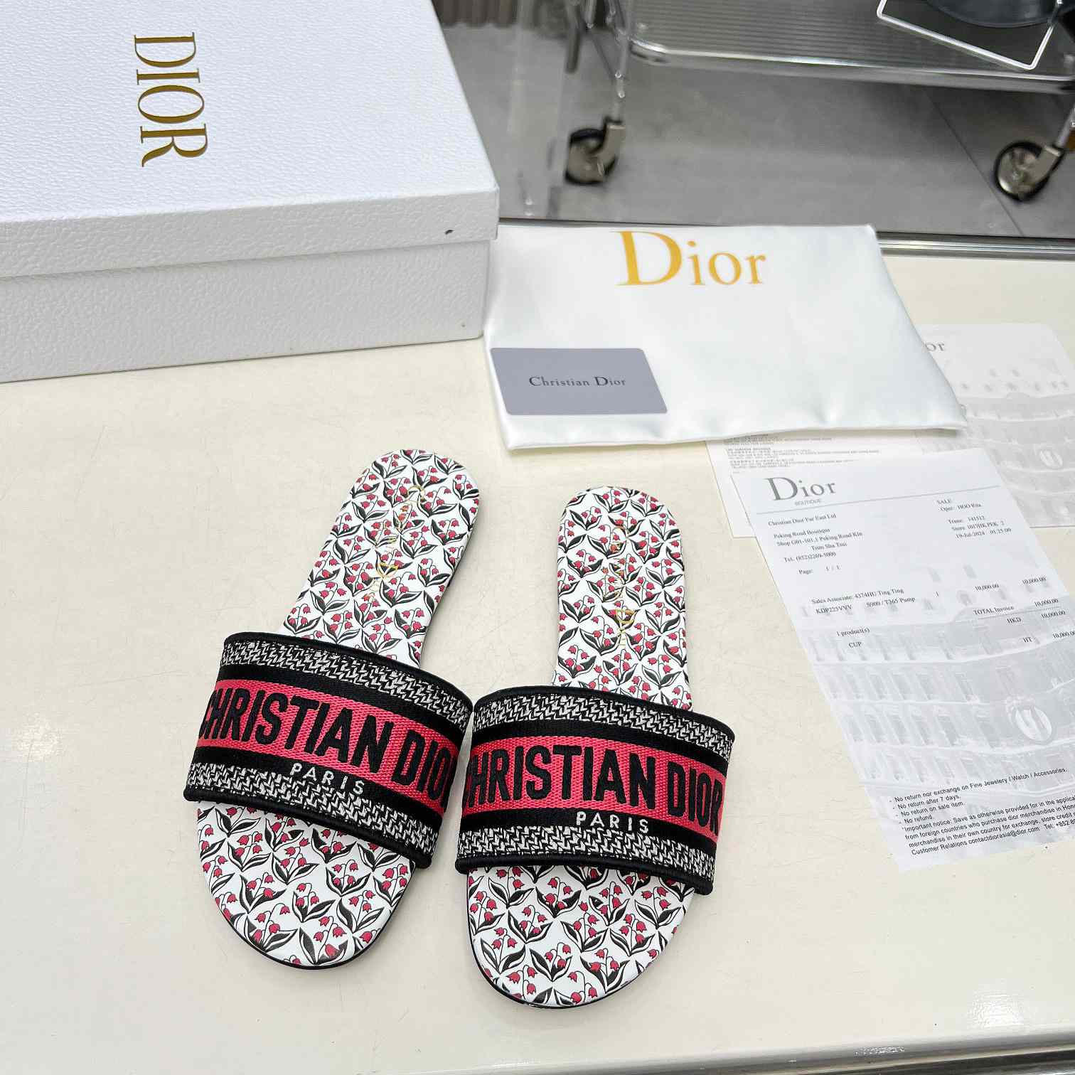 Dior Dioramour Dway Slide - FashionPlug