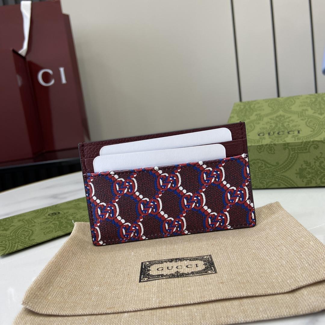 Gucci Card Case With GG Shadow - FashionPlug