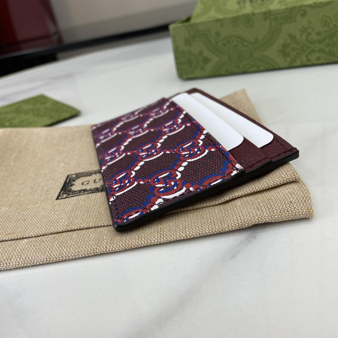 Gucci Card Case With GG Shadow - FashionPlug