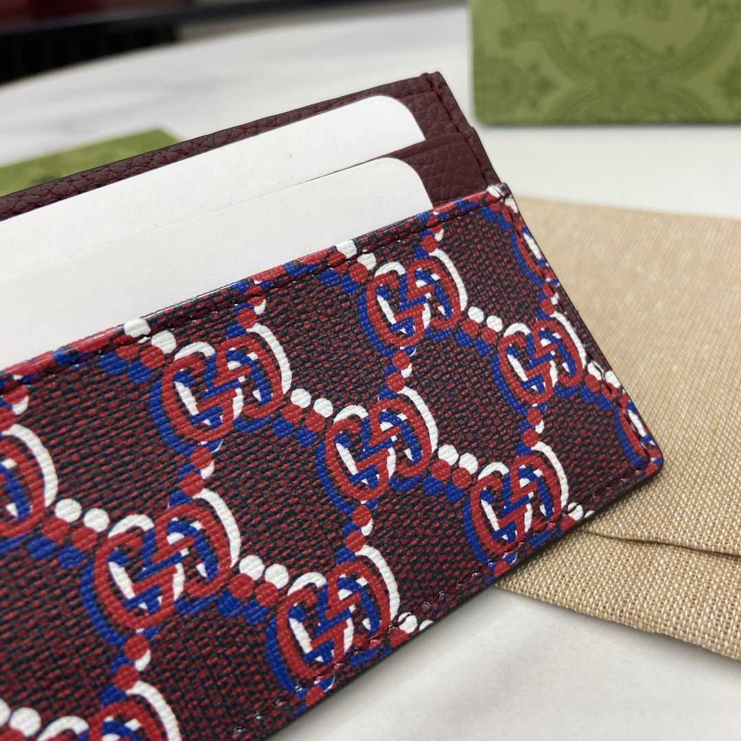 Gucci Card Case With GG Shadow - FashionPlug