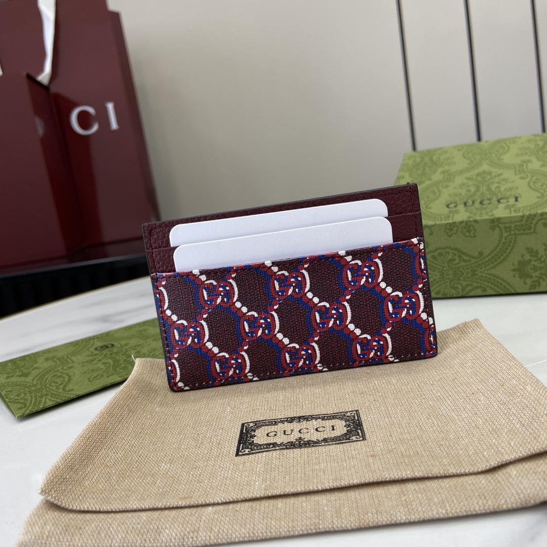 Gucci Card Case With GG Shadow - FashionPlug