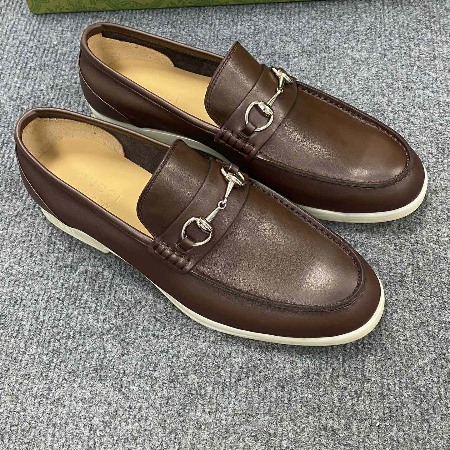 Gucci Men's Loafer With Horsebit - FashionPlug