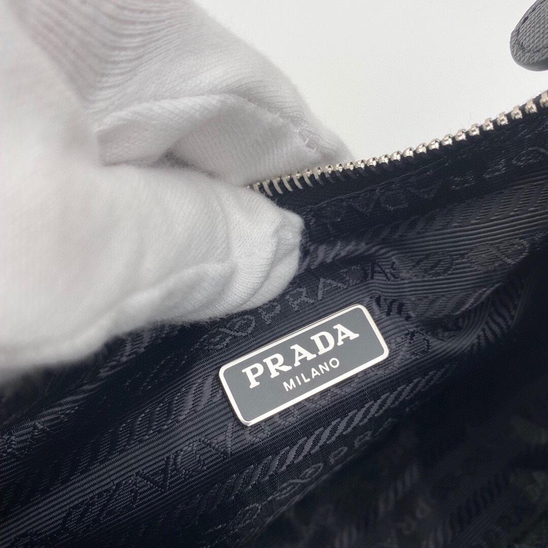 Prada Re-Edition Mini-Bag  （23cm-13cm-5cm） - FashionPlug