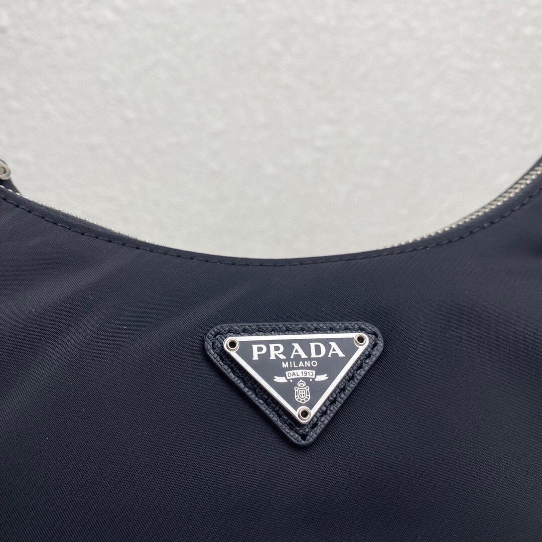 Prada Re-Edition Mini-Bag  （23cm-13cm-5cm） - FashionPlug
