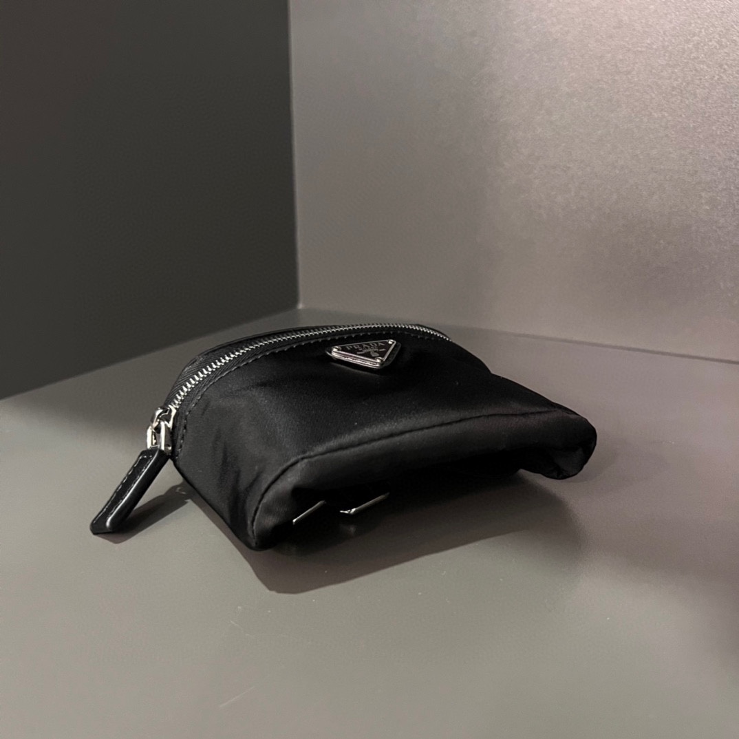Prada Wrist Bag ﻿ - FashionPlug