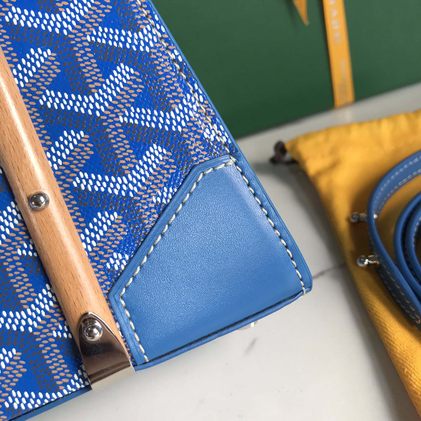 Goyard Saïgon Bag   (21-14-8.5cm) - FashionPlug