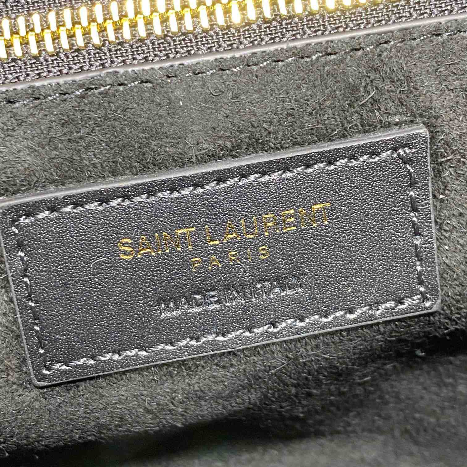 Saint Laurent Le 5 À 7 In Smooth Leather - FashionPlug