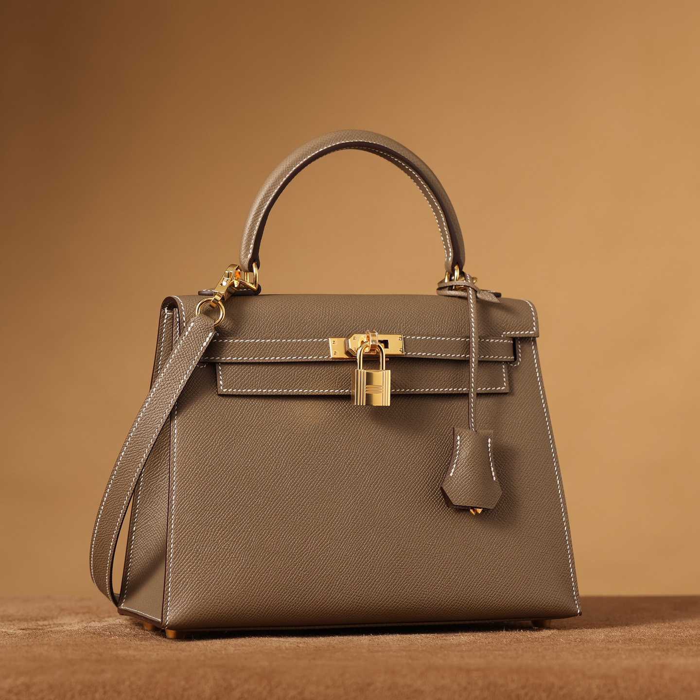 Hermes Kelly 20 Handbag (25*17*7cm) - FashionPlug