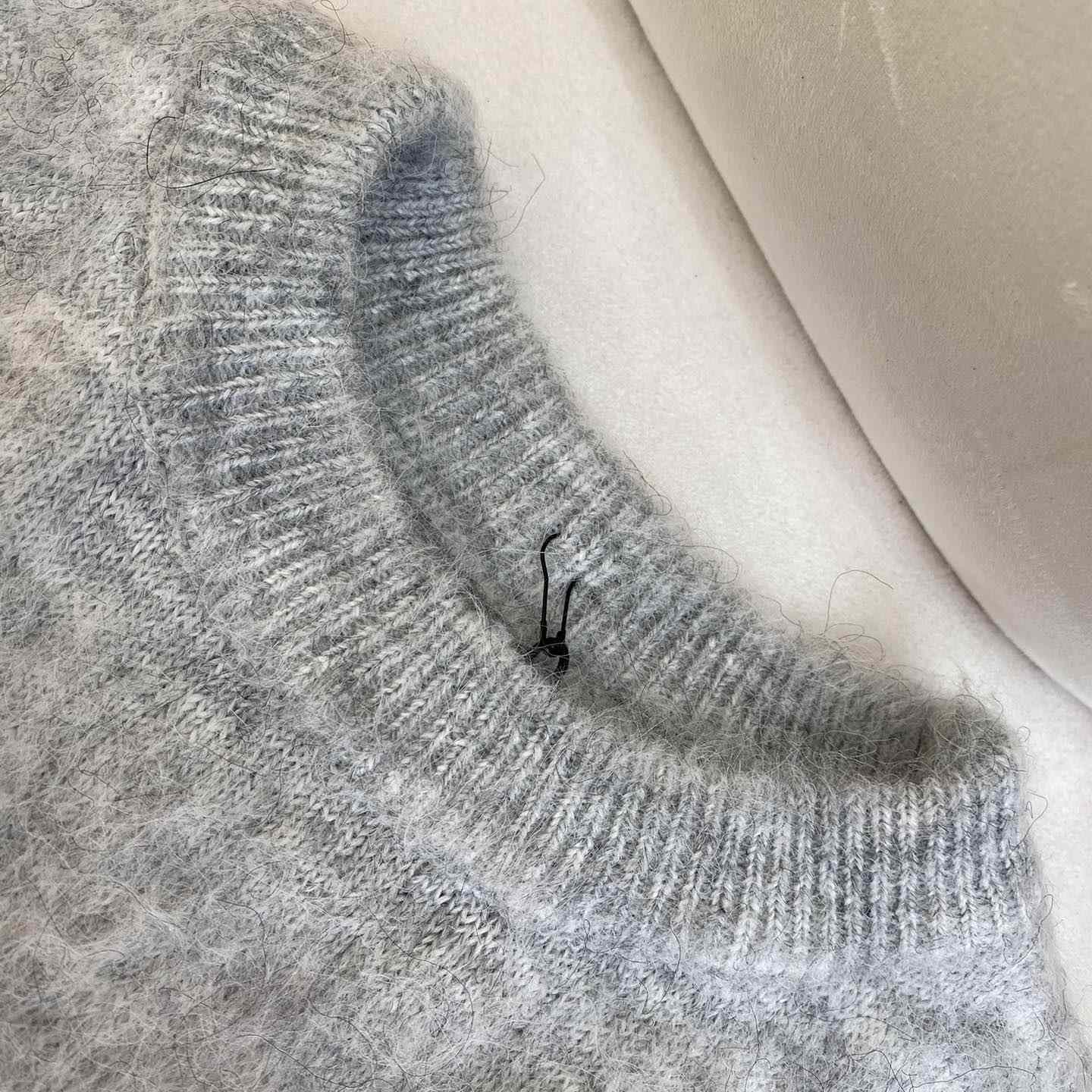 Givenchy 4G Logo Detailed Crewneck Sweater - FashionPlug