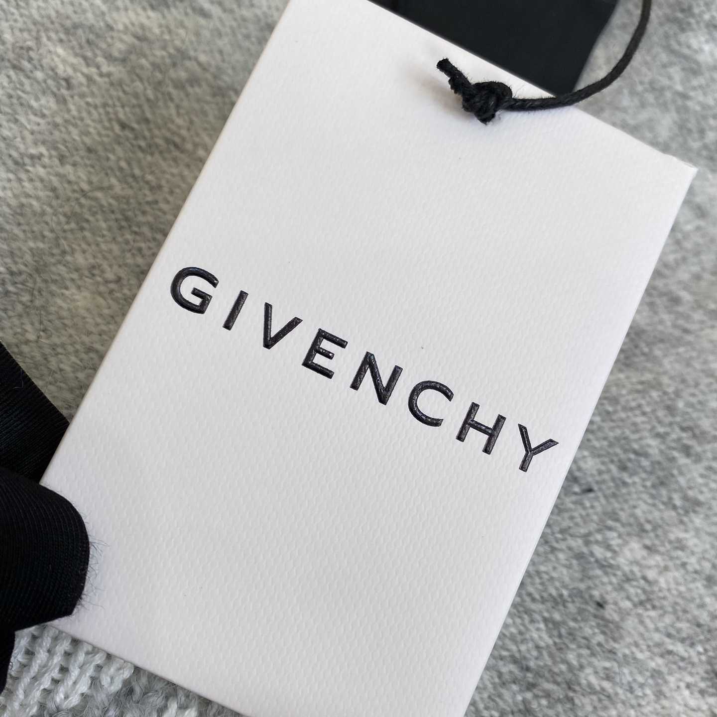 Givenchy 4G Logo Detailed Crewneck Sweater - FashionPlug