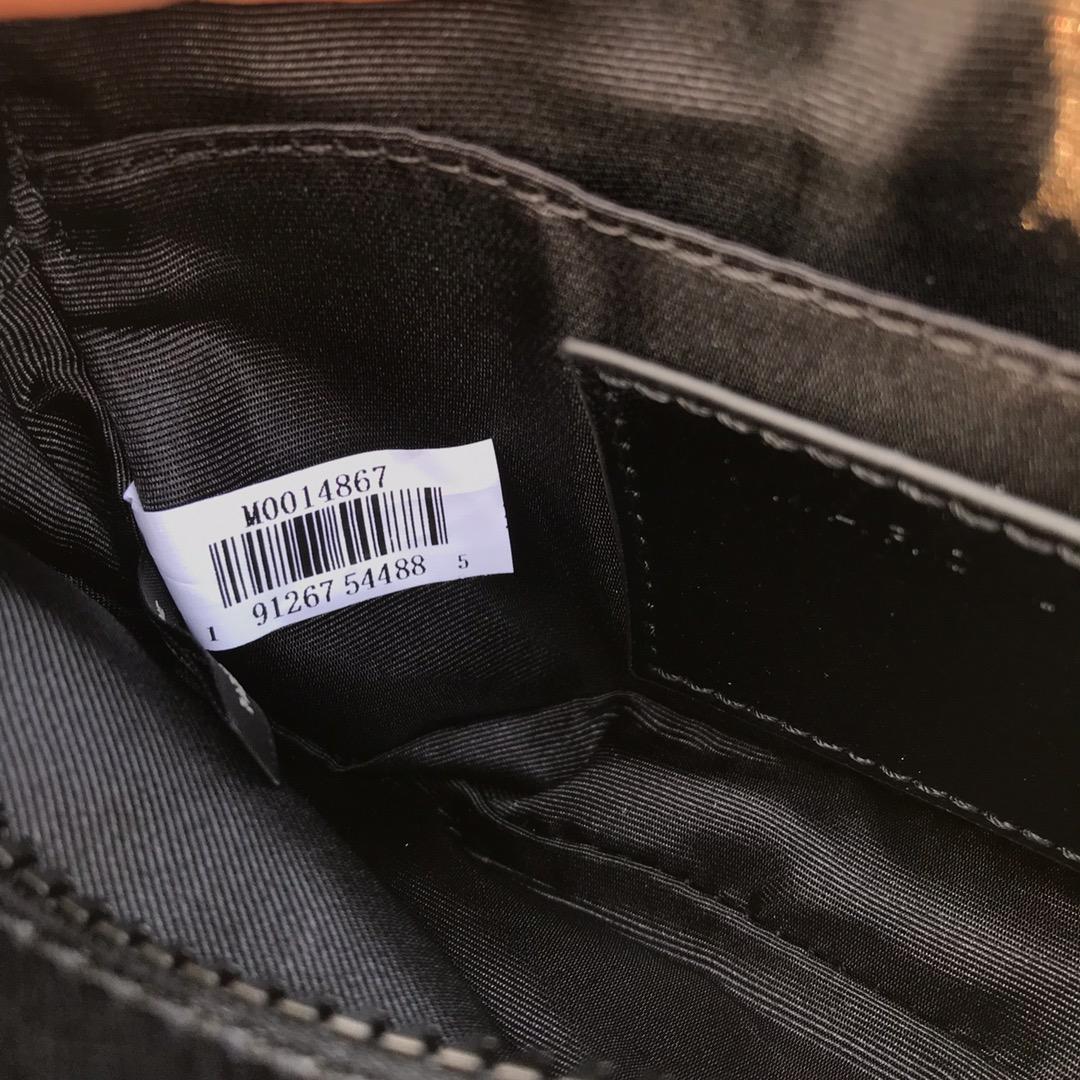 Marc Jacobs Small Camera Bag 19×6×12cm - FashionPlug