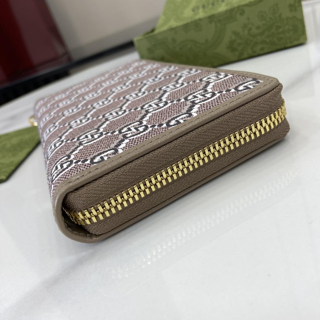 Gucci Zip-around Wallet With GG Shadow - FashionPlug