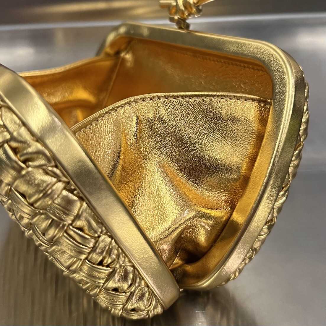 Bottega Veneta Knot （19*11.5*5cm） - FashionPlug