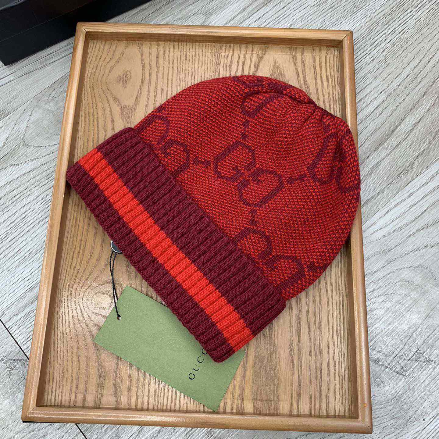 Gucci Beanie  - FashionPlug