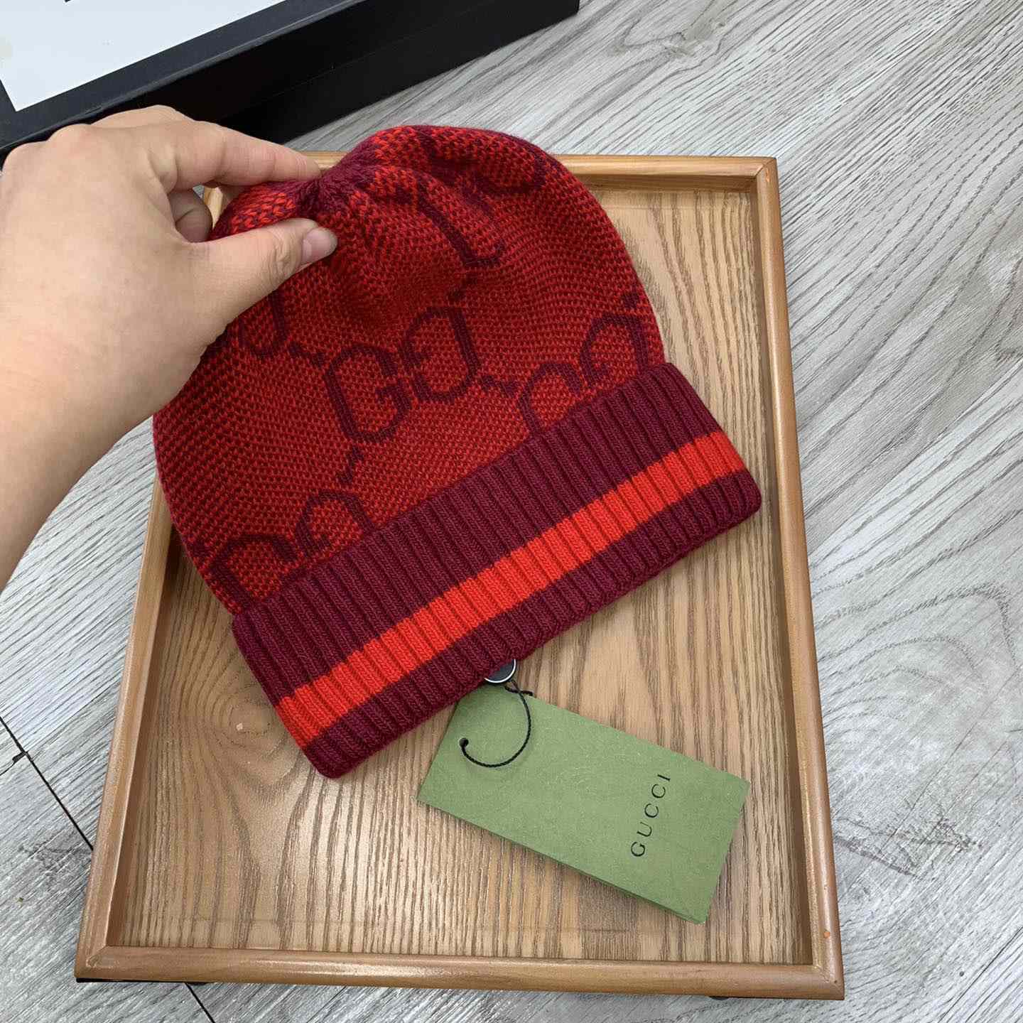 Gucci Beanie  - FashionPlug