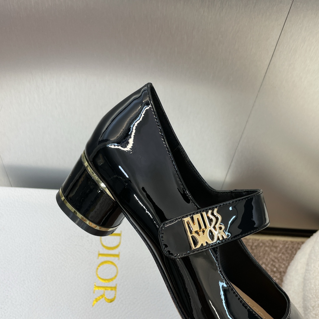 Dior Miss Dior Pump - FashionPlug