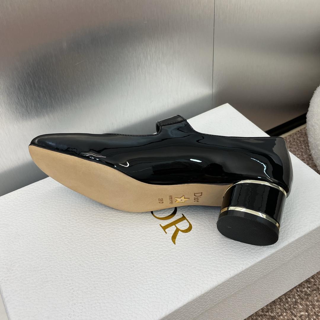 Dior Miss Dior Pump - FashionPlug