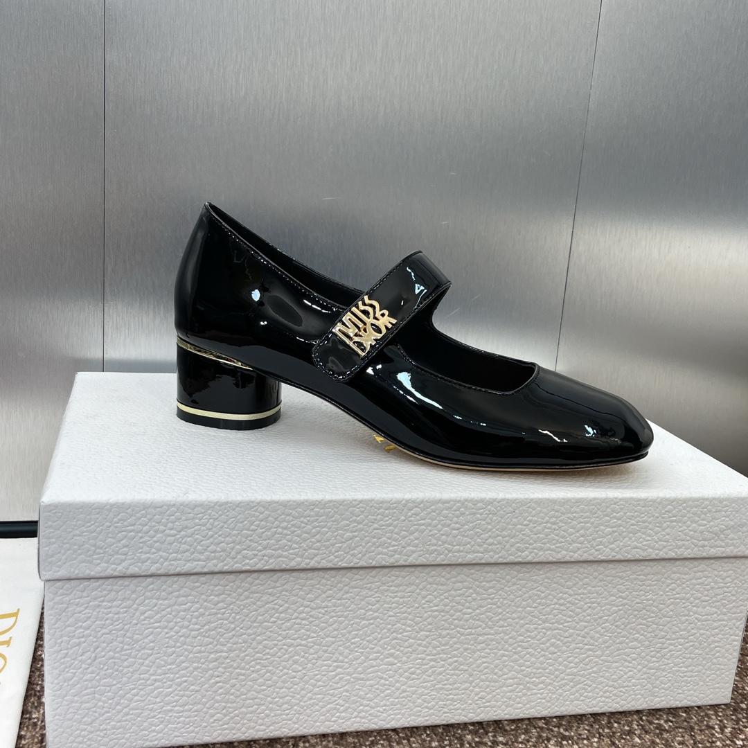 Dior Miss Dior Pump - FashionPlug