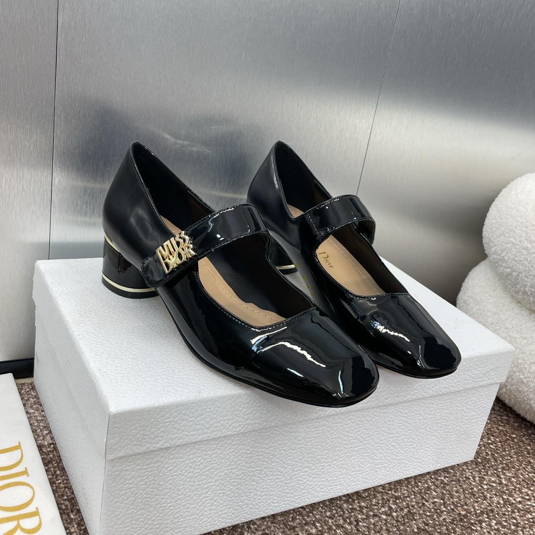 Dior Miss Dior Pump - FashionPlug