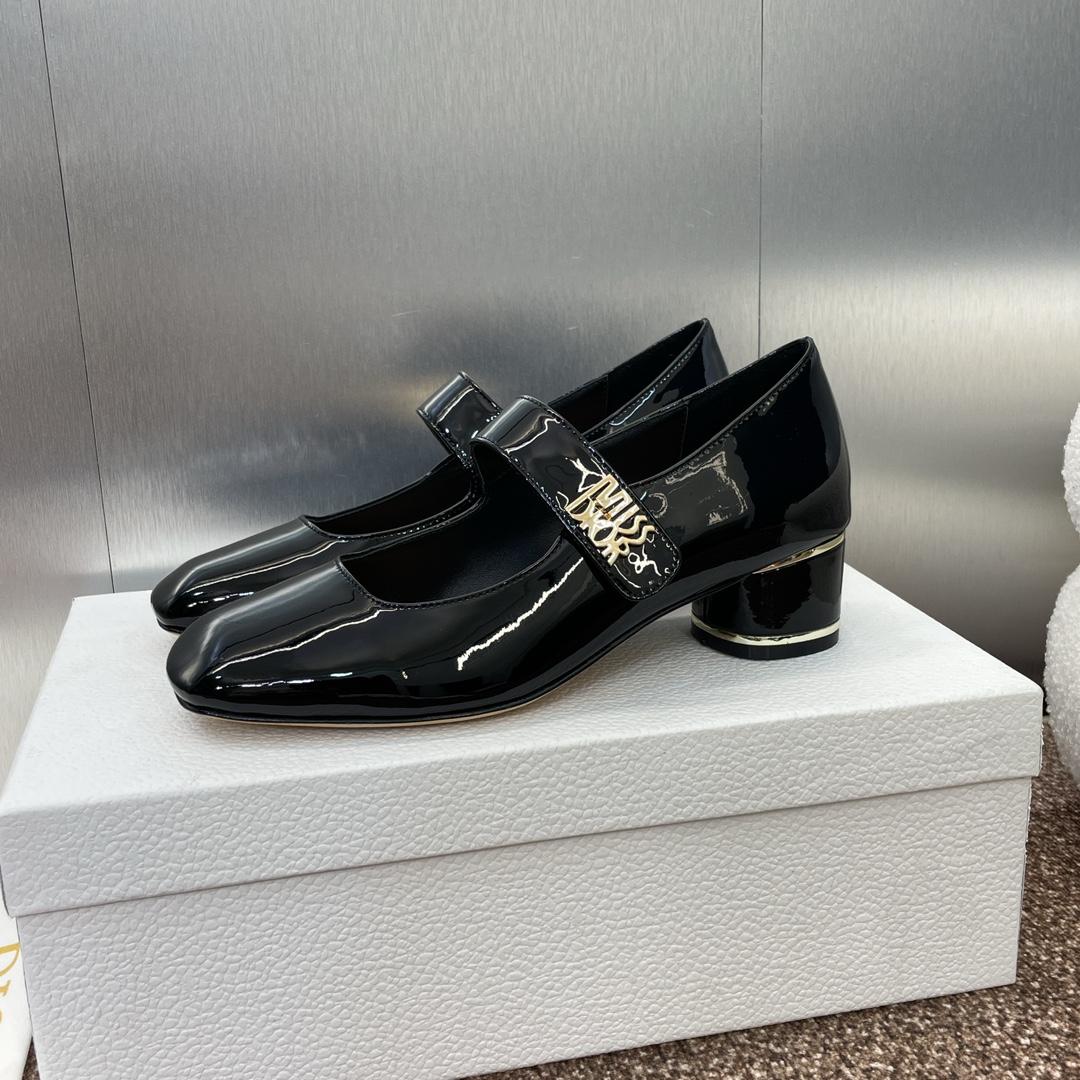 Dior Miss Dior Pump - FashionPlug