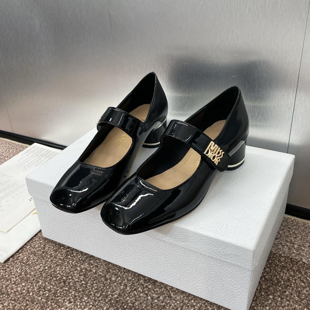 Dior Miss Dior Pump - FashionPlug