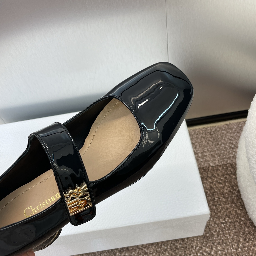 Dior Miss Dior Pump - FashionPlug
