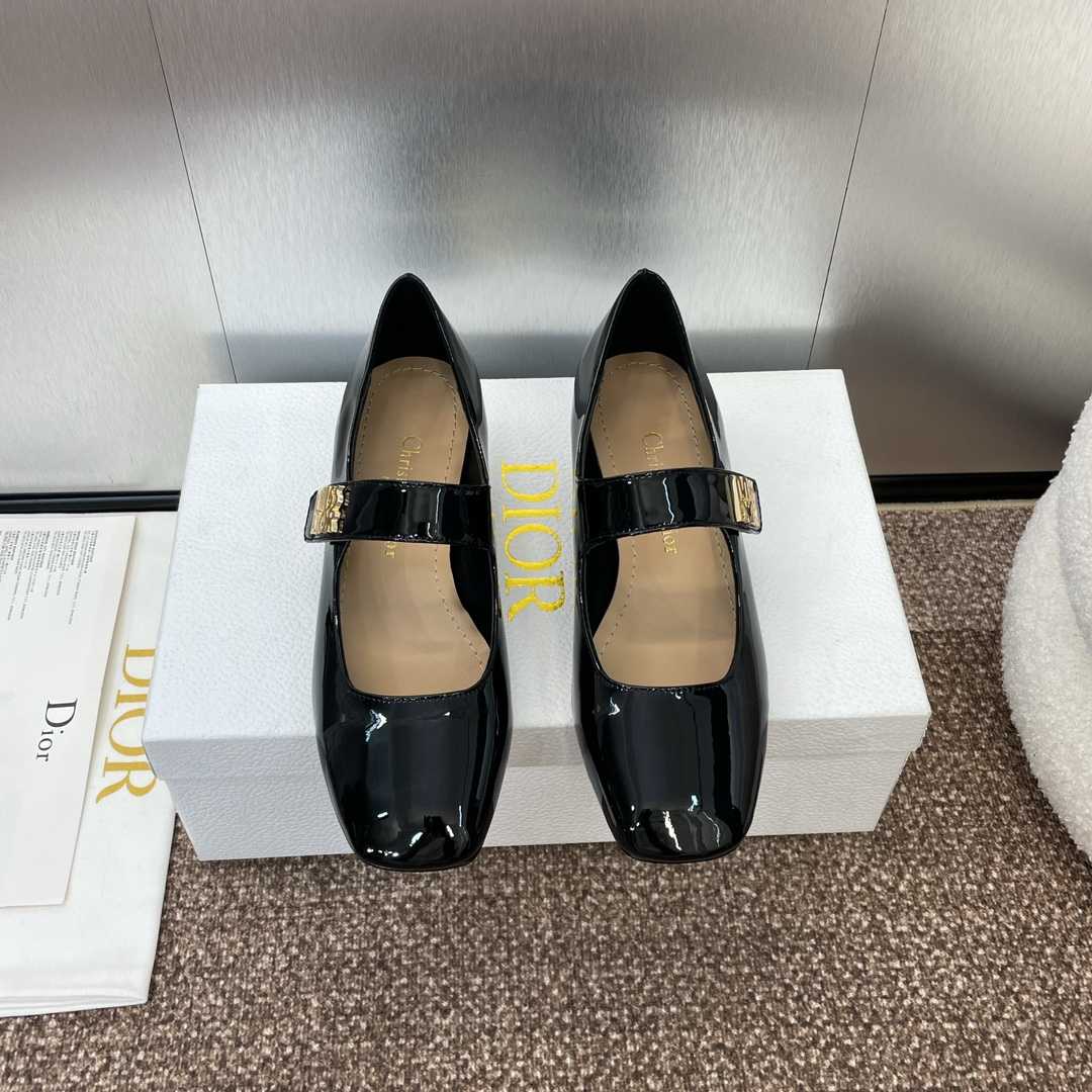 Dior Miss Dior Pump - FashionPlug