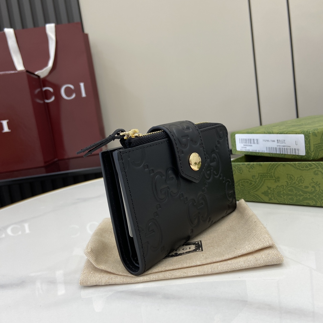 Gucci GG Medium Wallet - FashionPlug