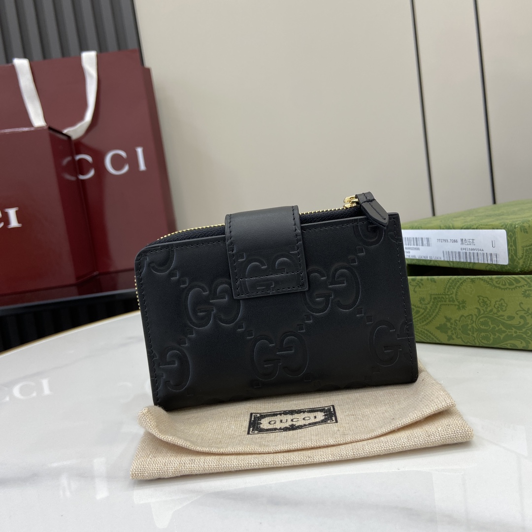 Gucci GG Medium Wallet - FashionPlug