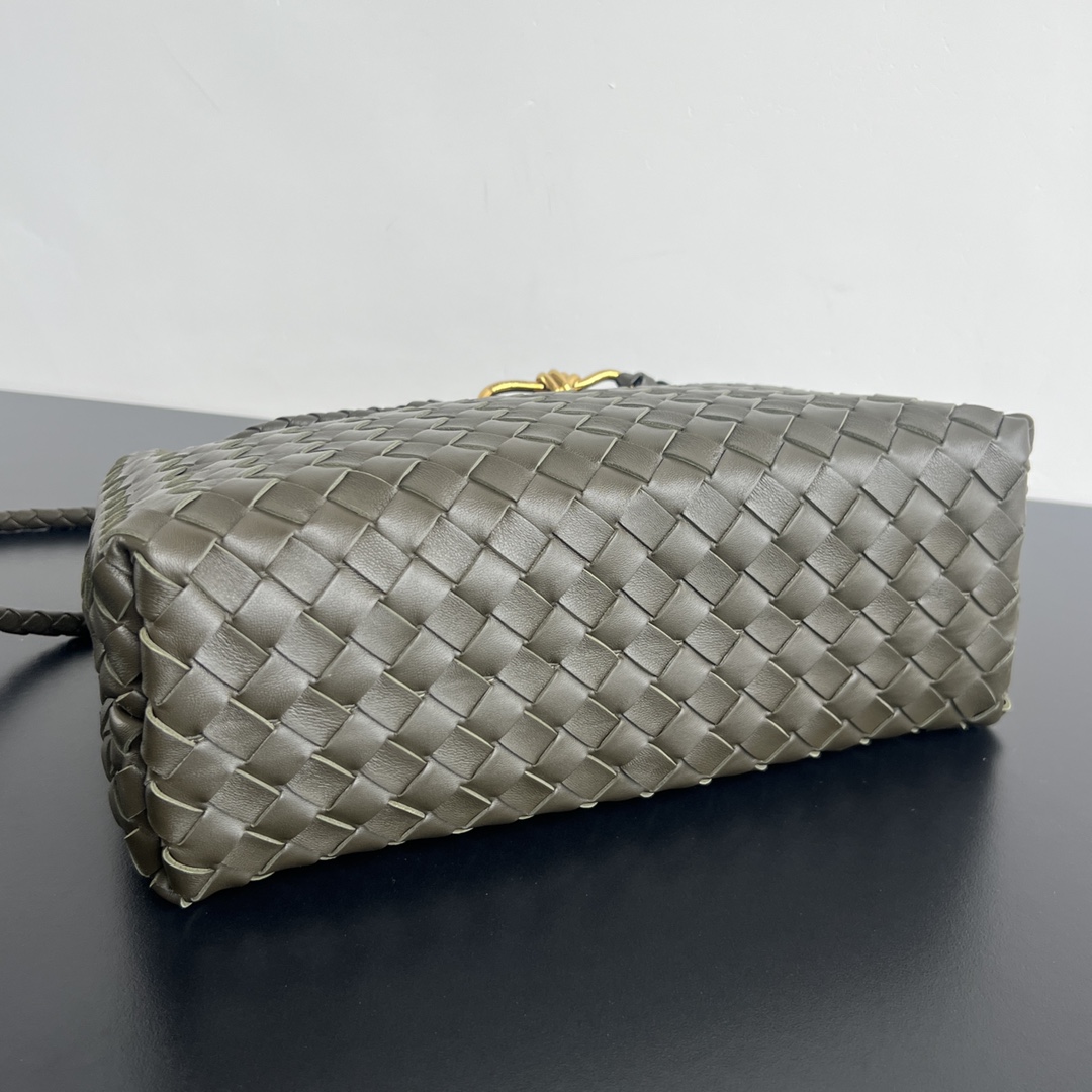 Bottega Veneta Medium Andiamo  32*24*12CM - FashionPlug