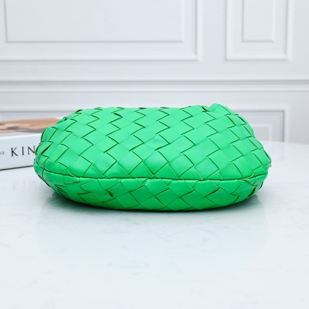 Bottega Veneta Jodie Bag    28x23x8CM - FashionPlug