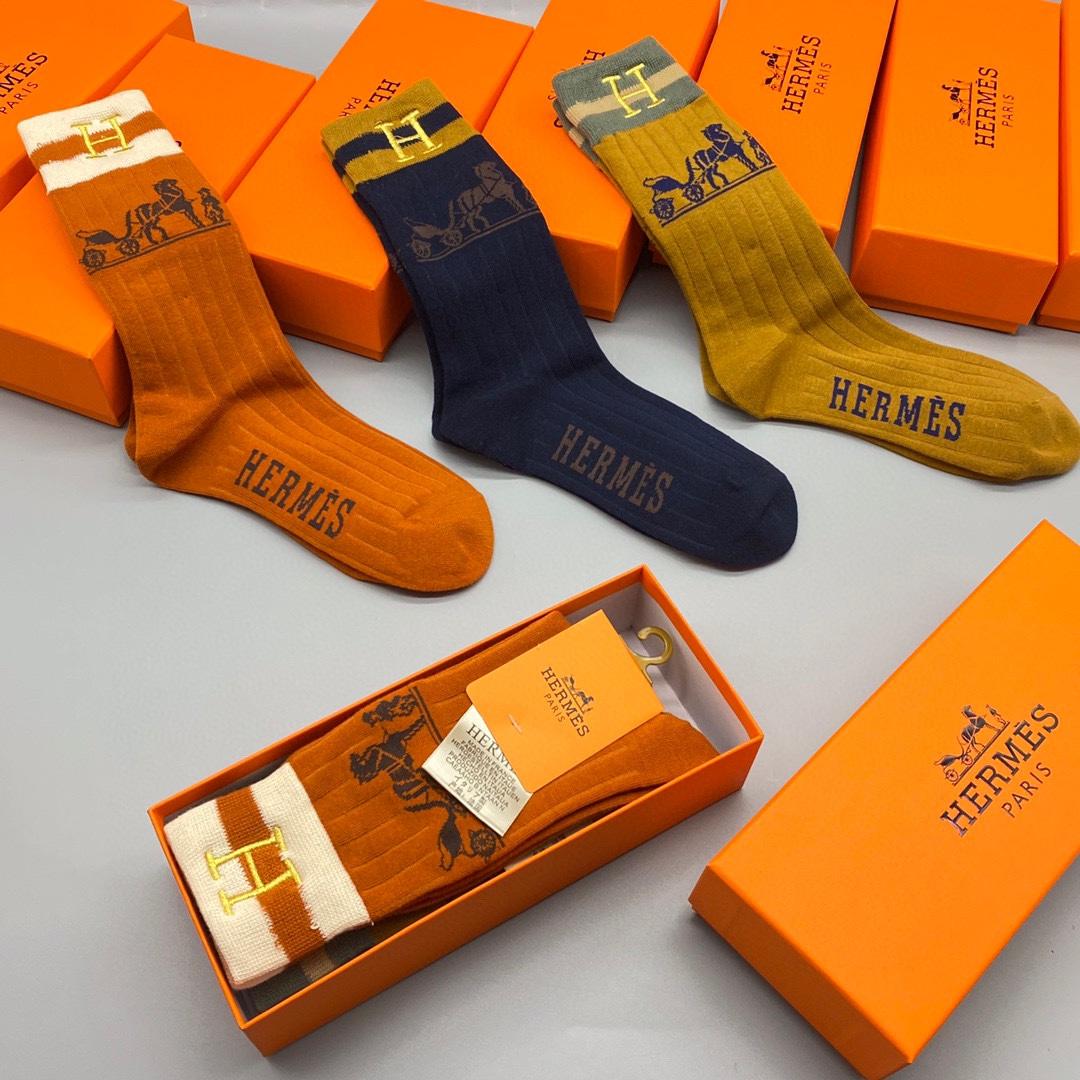 Hermes Socks/Box - FashionPlug