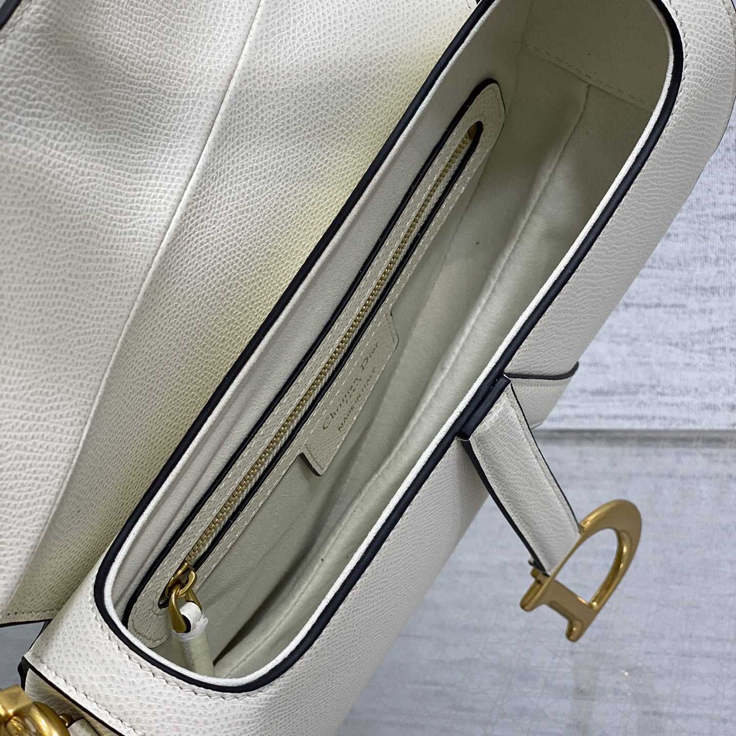 Dior Saddle Bag (24×6×18cm) - FashionPlug