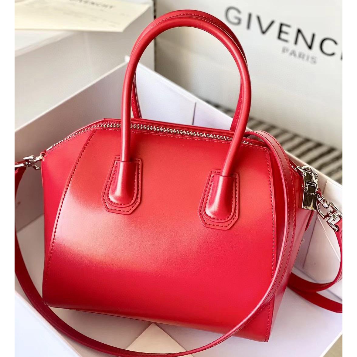 Givenchy Shiny Lord Calfskin Small Antigona Bag   22*27*13cm - FashionPlug