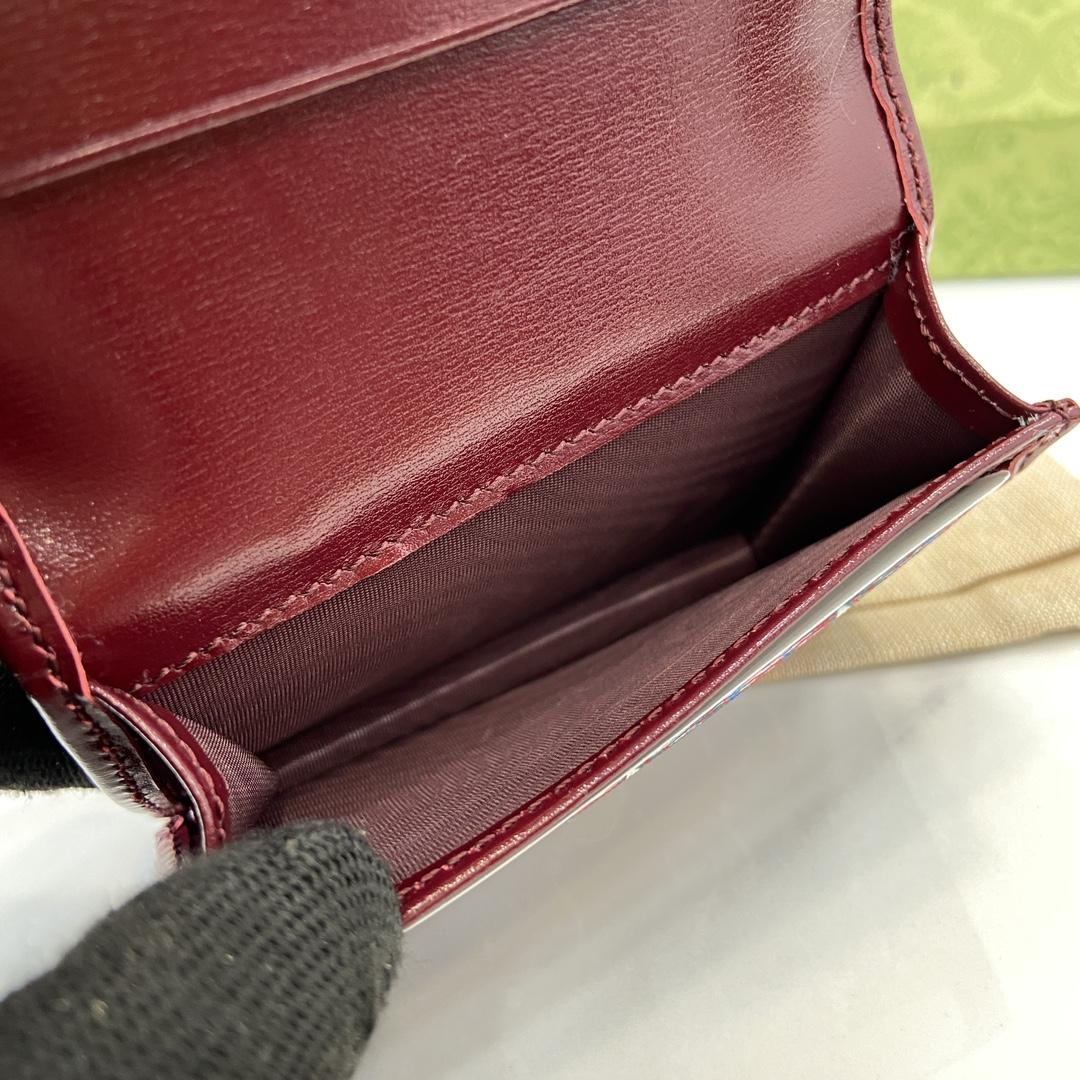 Gucci Card Case Wallet With GG Shadow - FashionPlug