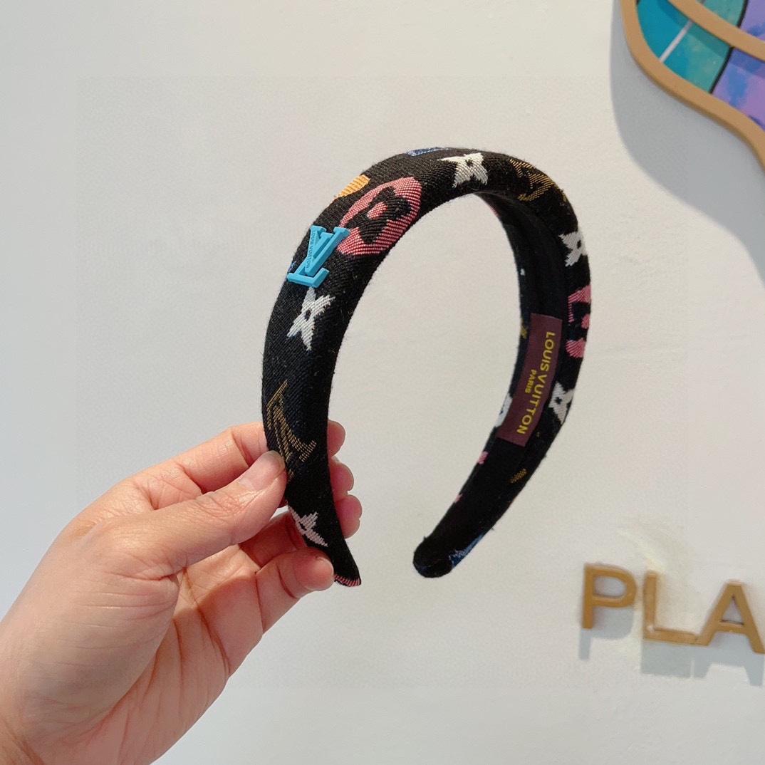 Louis Vuitton Headband  - FashionPlug