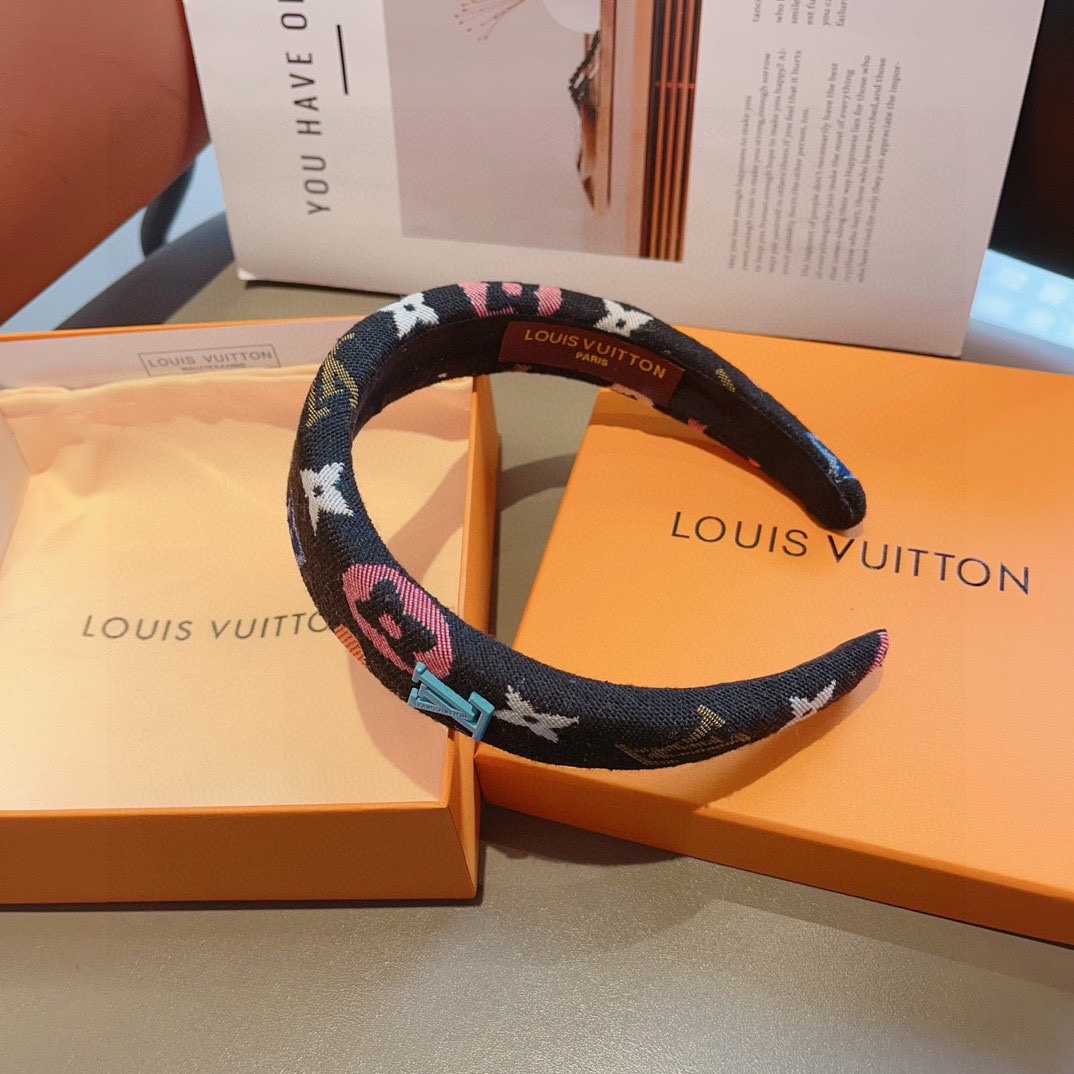 Louis Vuitton Headband  - FashionPlug