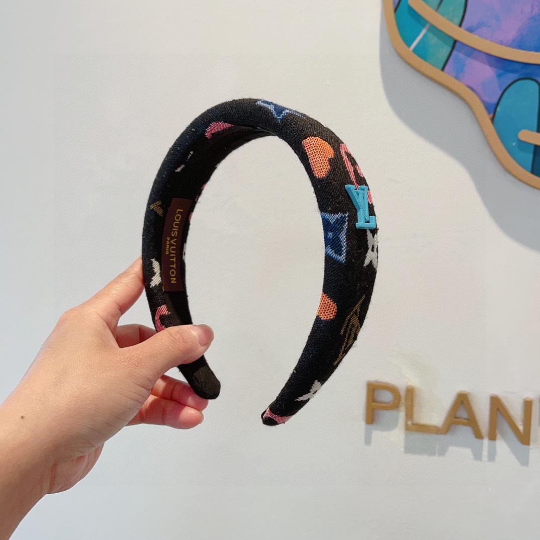 Louis Vuitton Headband  - FashionPlug