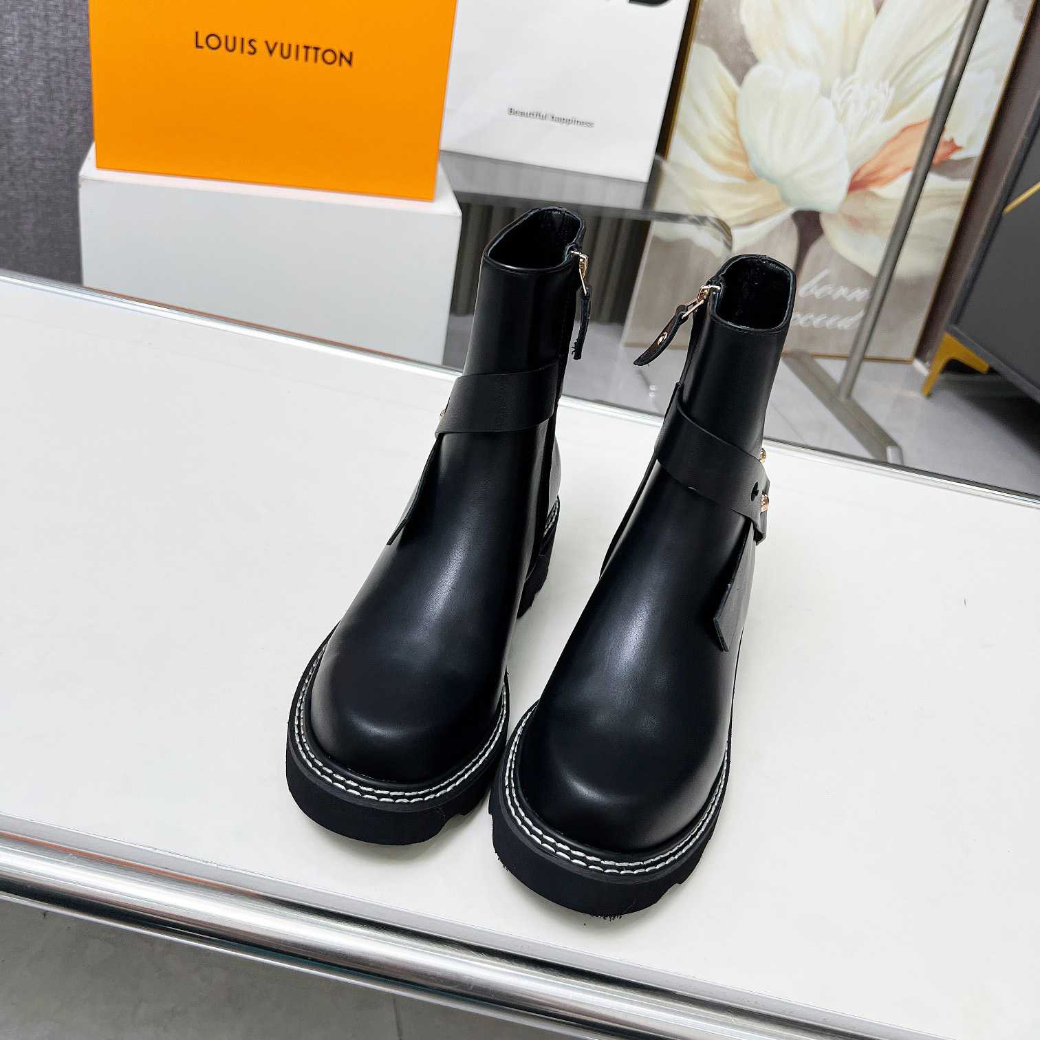 Louis Vuitton LV Beaubourg Ankle Boot   1ADADP - FashionPlug