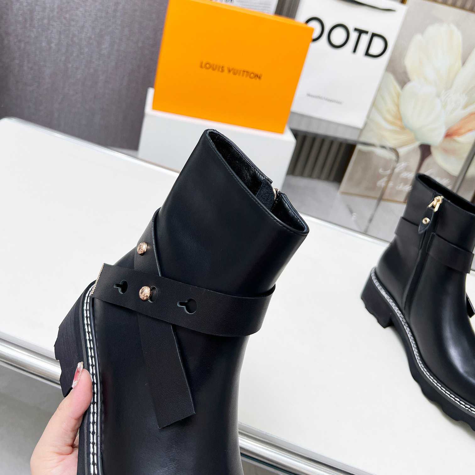 Louis Vuitton LV Beaubourg Ankle Boot   1ADADP - FashionPlug