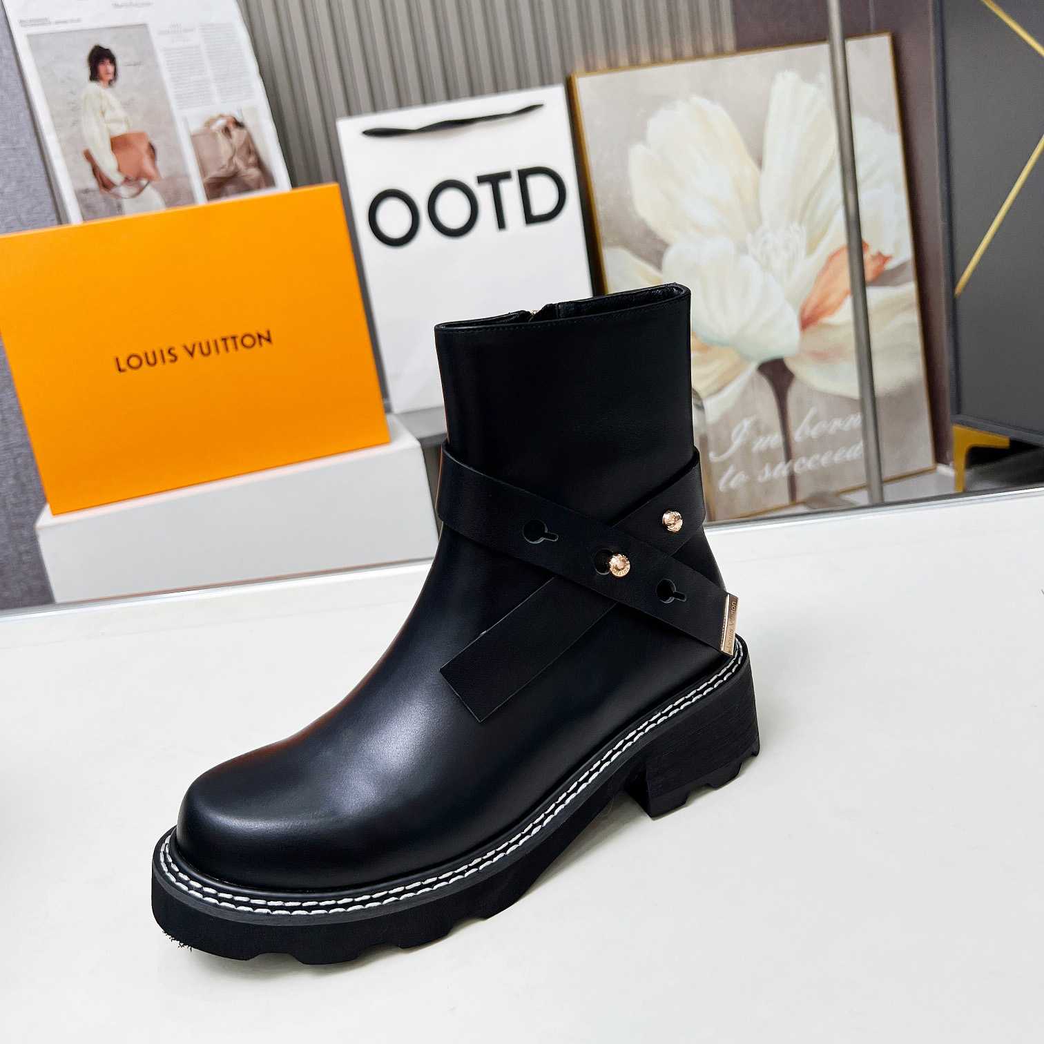 Louis Vuitton LV Beaubourg Ankle Boot   1ADADP - FashionPlug