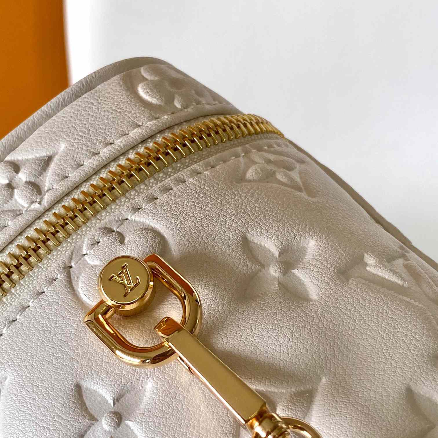 Louis Vuitton Vanity PM   M25219 - FashionPlug