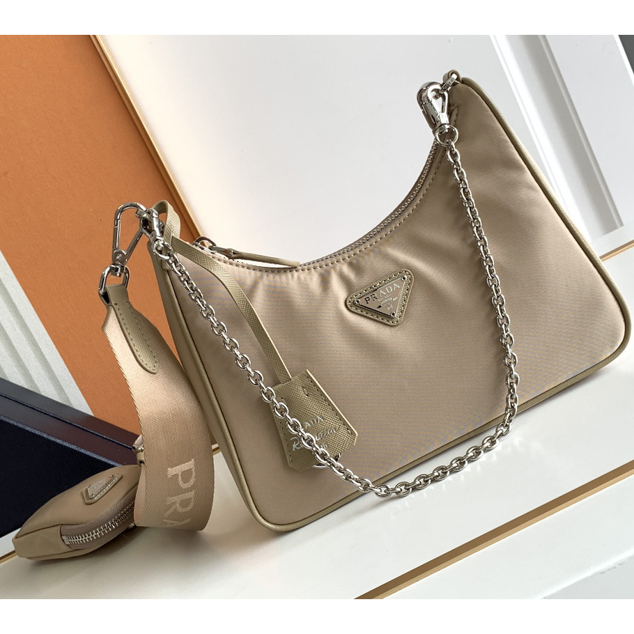 Prada Re-Edition 1995 Chaîne Re-Nylon Mini-bag - FashionPlug