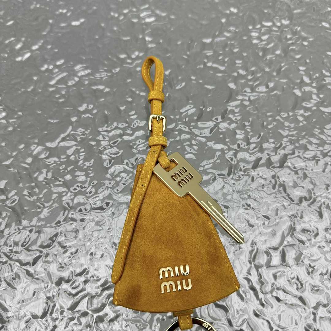 Miu Miu Logo-lettering Leather Trick - FashionPlug