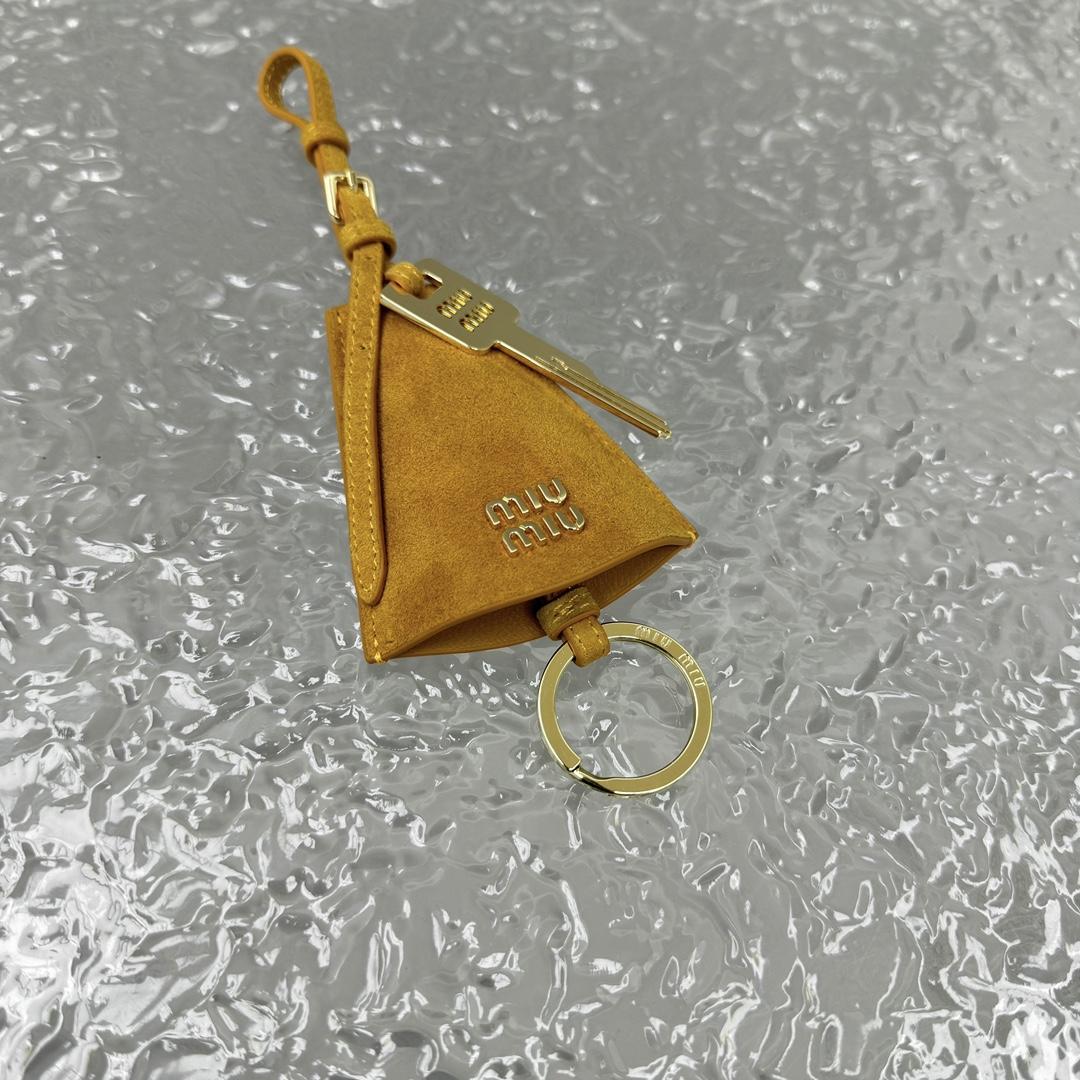 Miu Miu Logo-lettering Leather Trick - FashionPlug